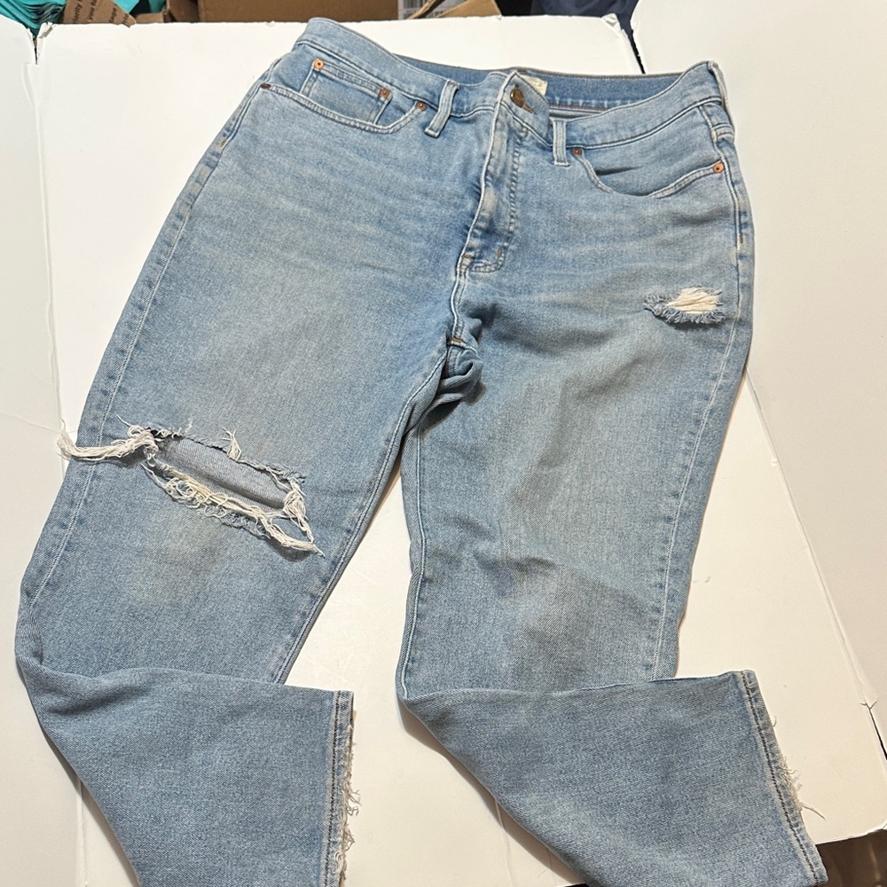 Madewell MOMJEAN Distressed Mom Jeans with Rips Light Blue 31